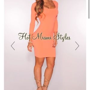 🛍🛍🛍 3 seamless dresses